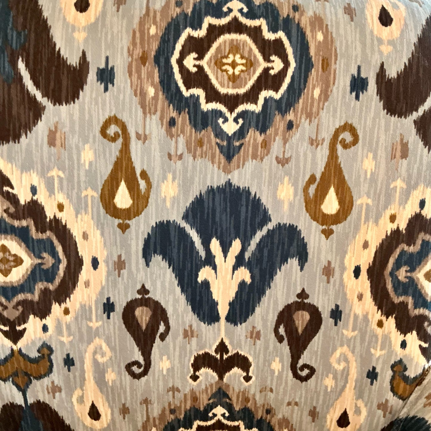 Light Store Side Chair