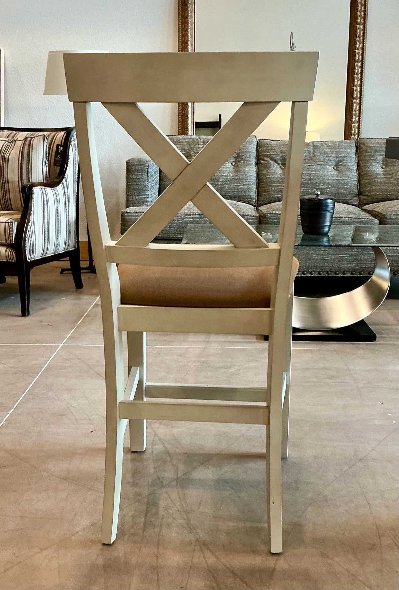 Bayside by Whalen Dining Table & Chairs