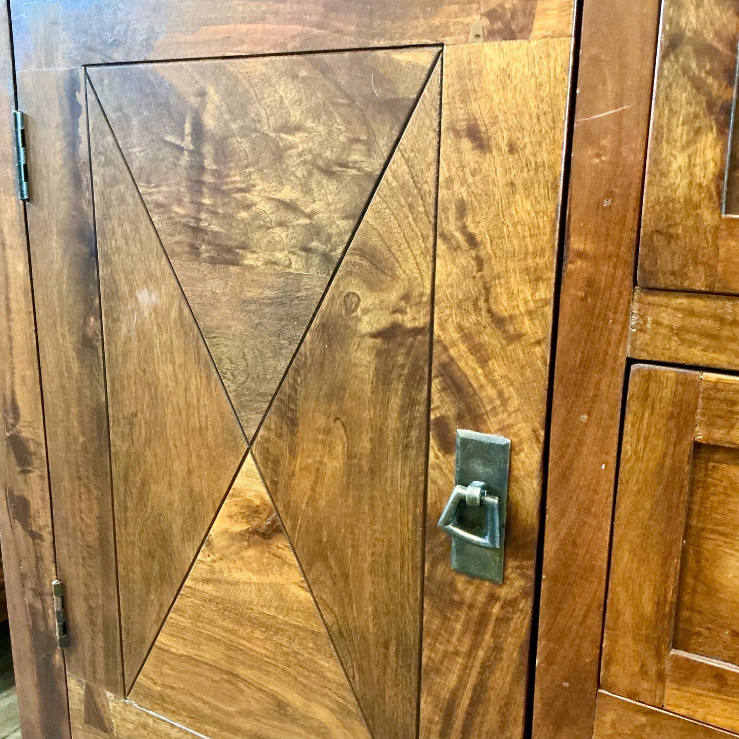 Arhaus Hutch
