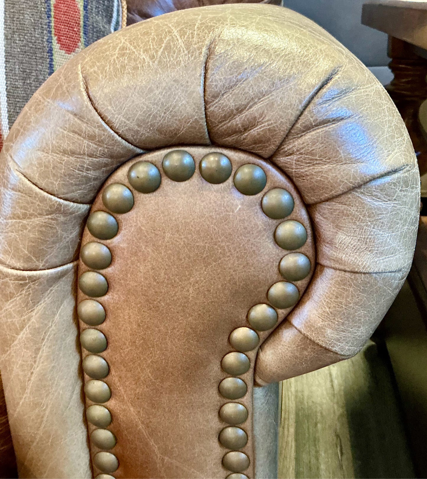 Chair w/Ottoman