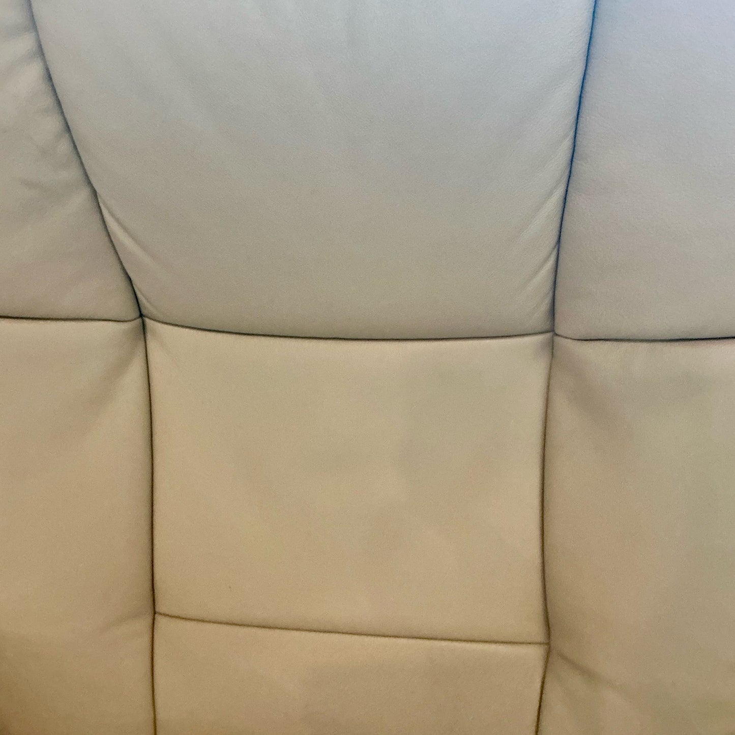 Stressless Chair w/Ottoman