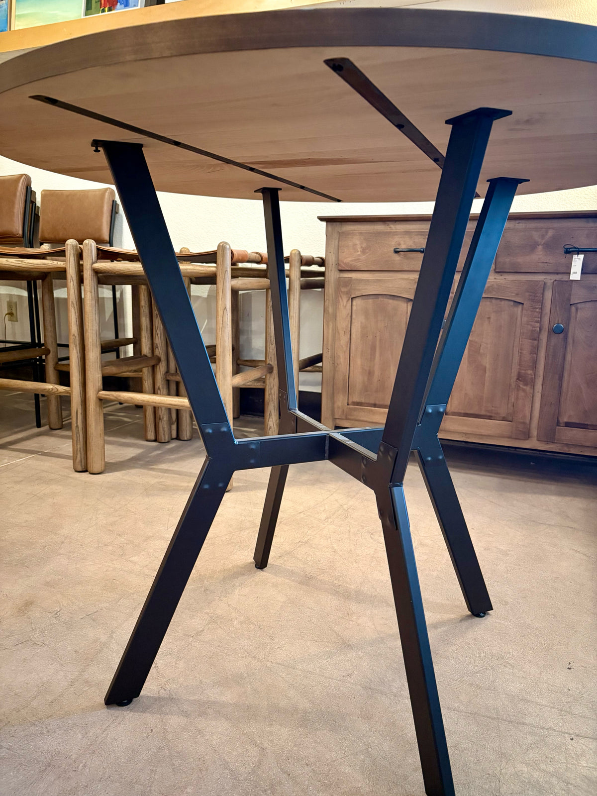 Forma Table & 2 Chairs