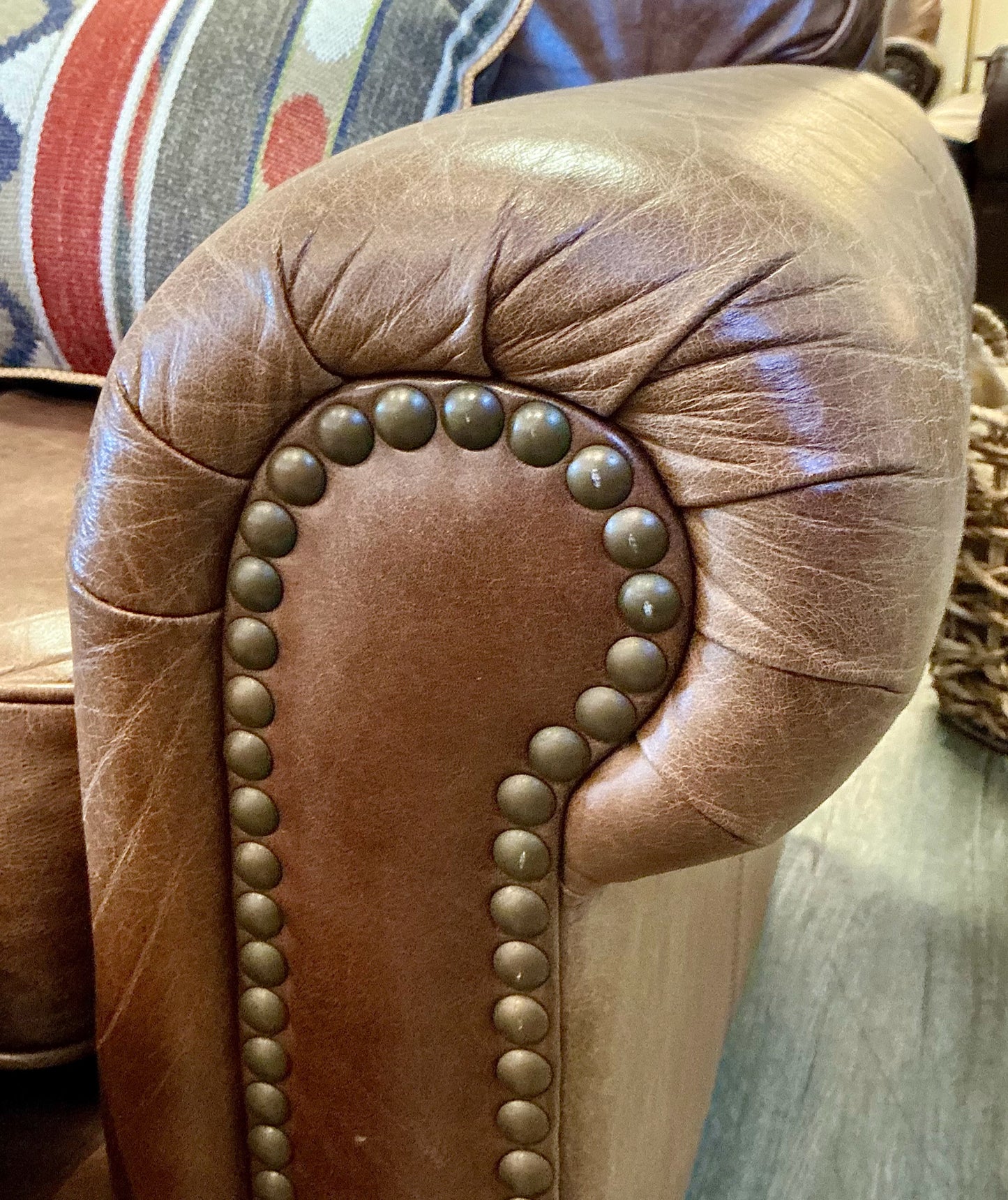 Chair w/Ottoman