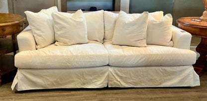 Grand in Road Sofa