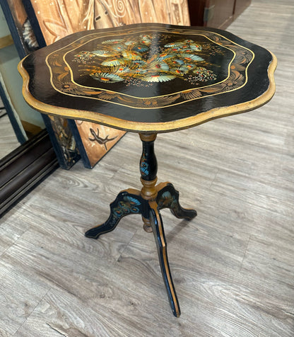Accent Table