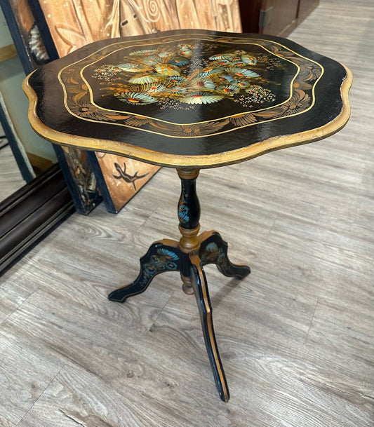 Accent Table