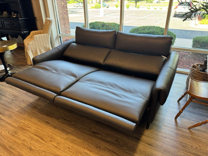 ODEON Loveseat