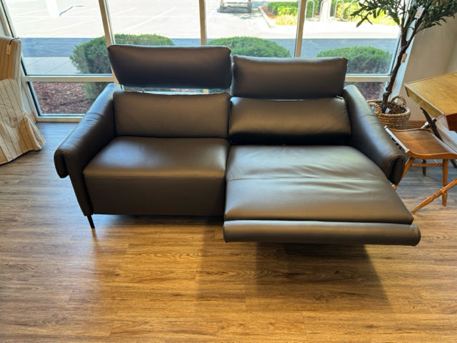ODEON Loveseat