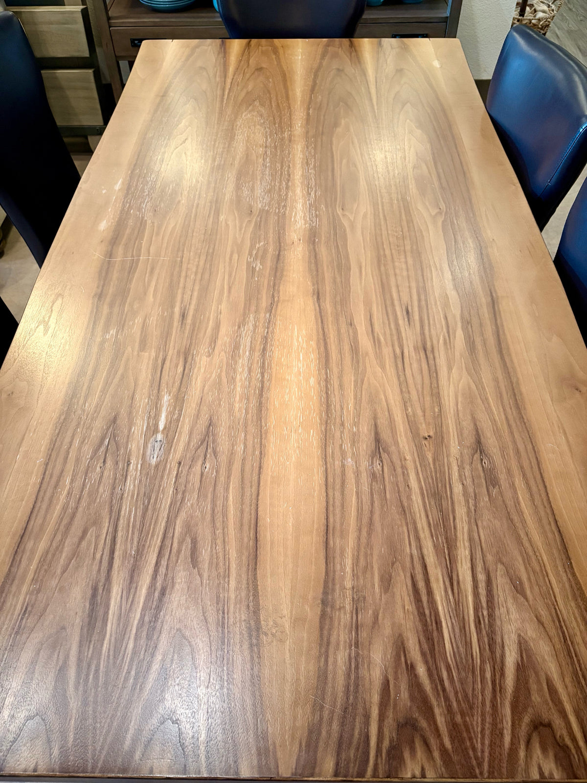 Dining Table & Chairs