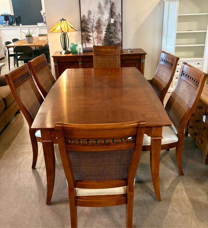Lexington Dining Table & Chairs