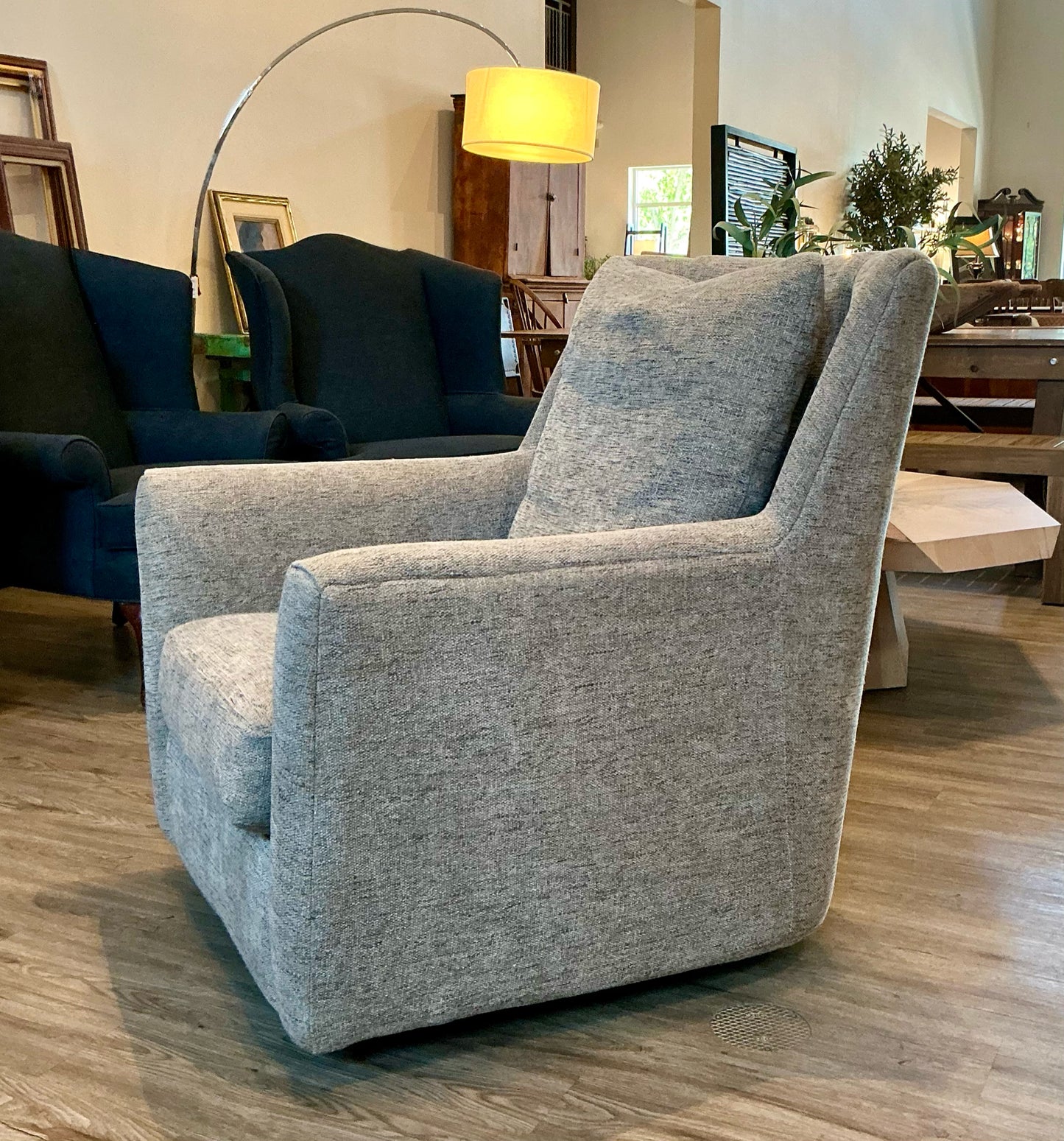 Swivel Rocker