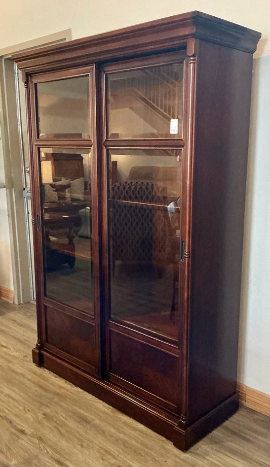 Display Cabinet