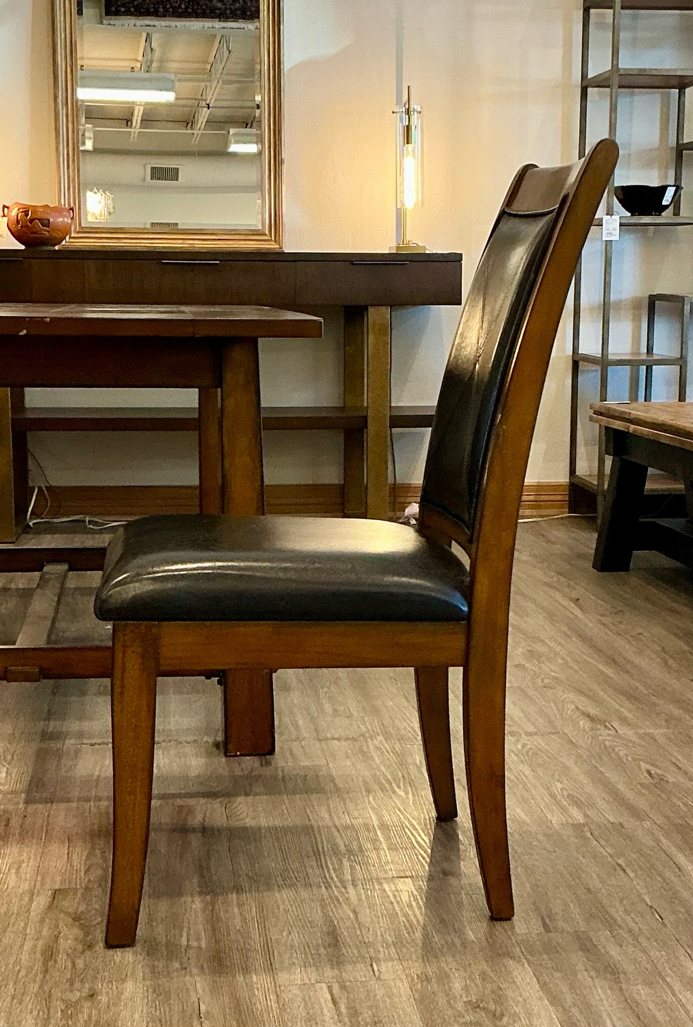 Table & 4 Chairs