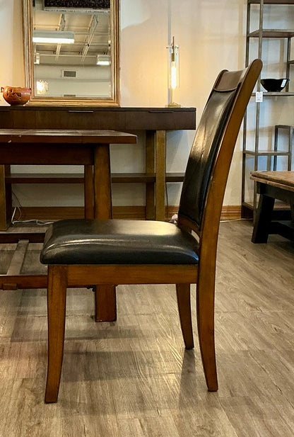 Table & 4 Chairs