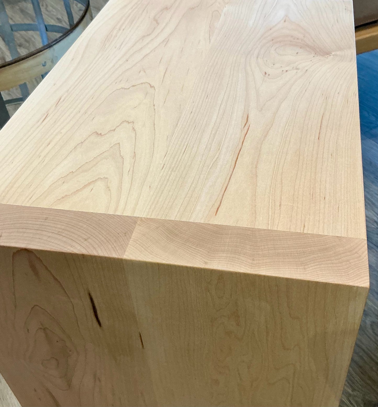 MEK designs Side Table