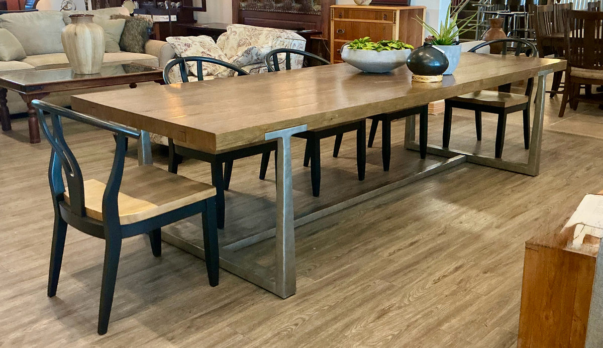 RH Dining Table