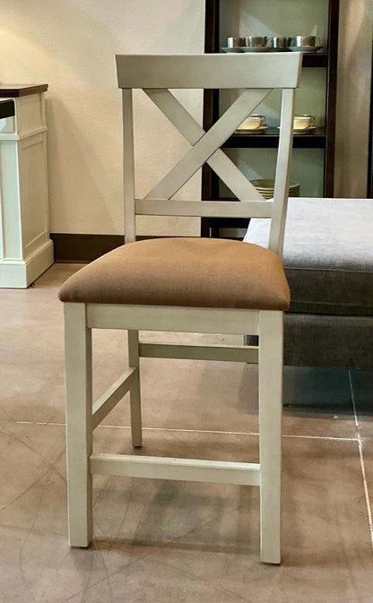 Bayside by Whalen Dining Table & Chairs