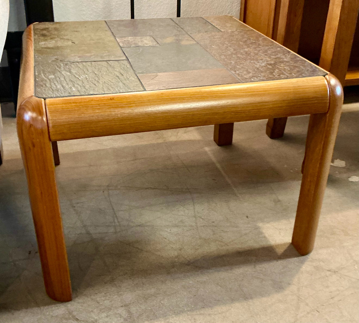 GangsÃ˜ End Table