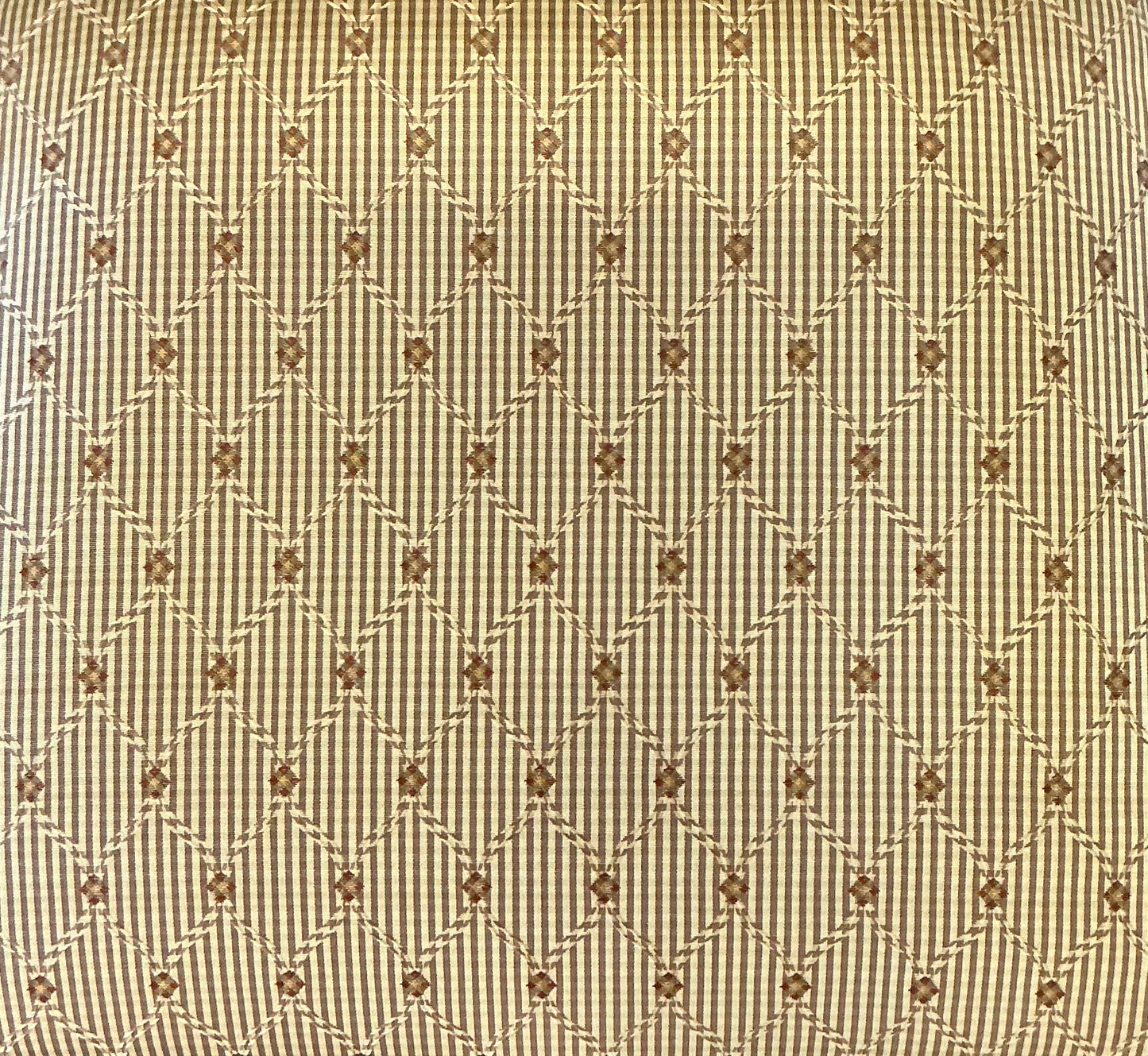 Ethan Allen Table & 6 Chippendale Style Chairs & 2 Verlain Arm Chairs