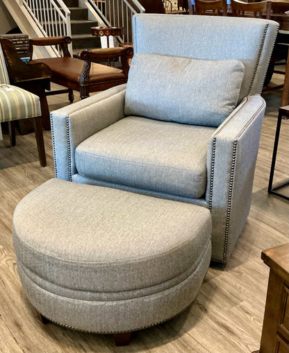 King Hickory Swivel Rocker Chair