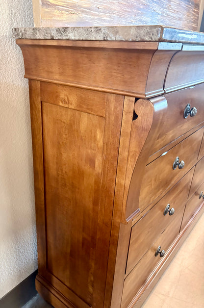 Kincaid Dresser