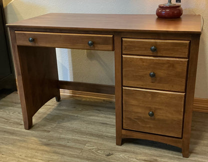 Woodley's Desk