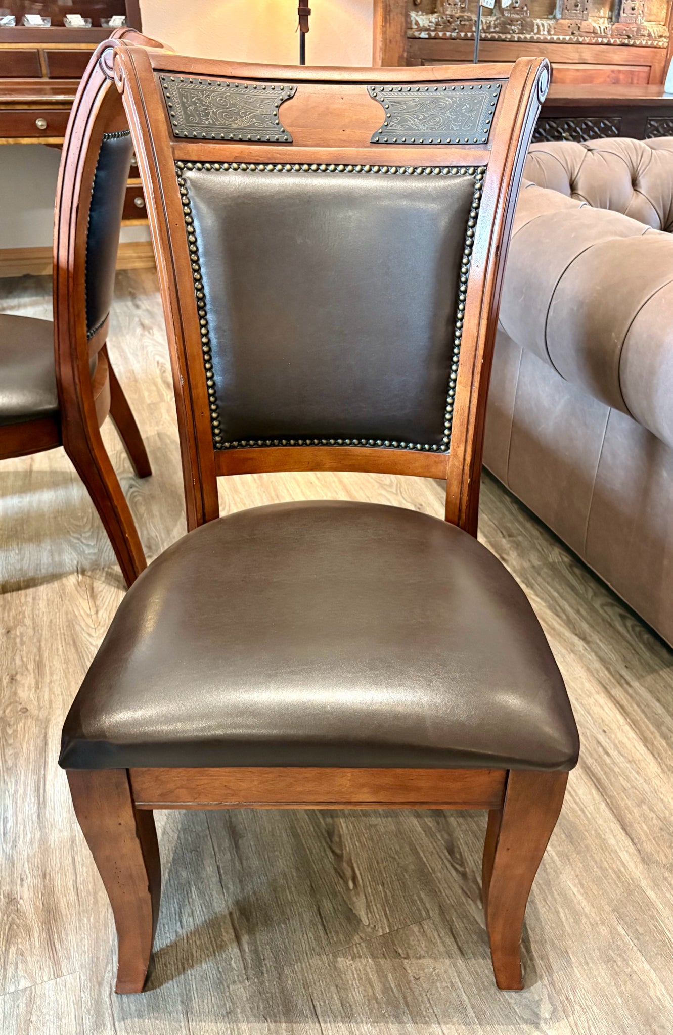 Table & 6 chairs