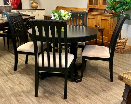 Dining Table & Chairs