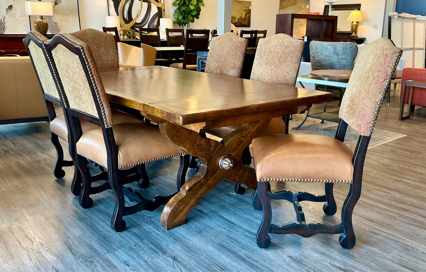 Table & 6 chairs