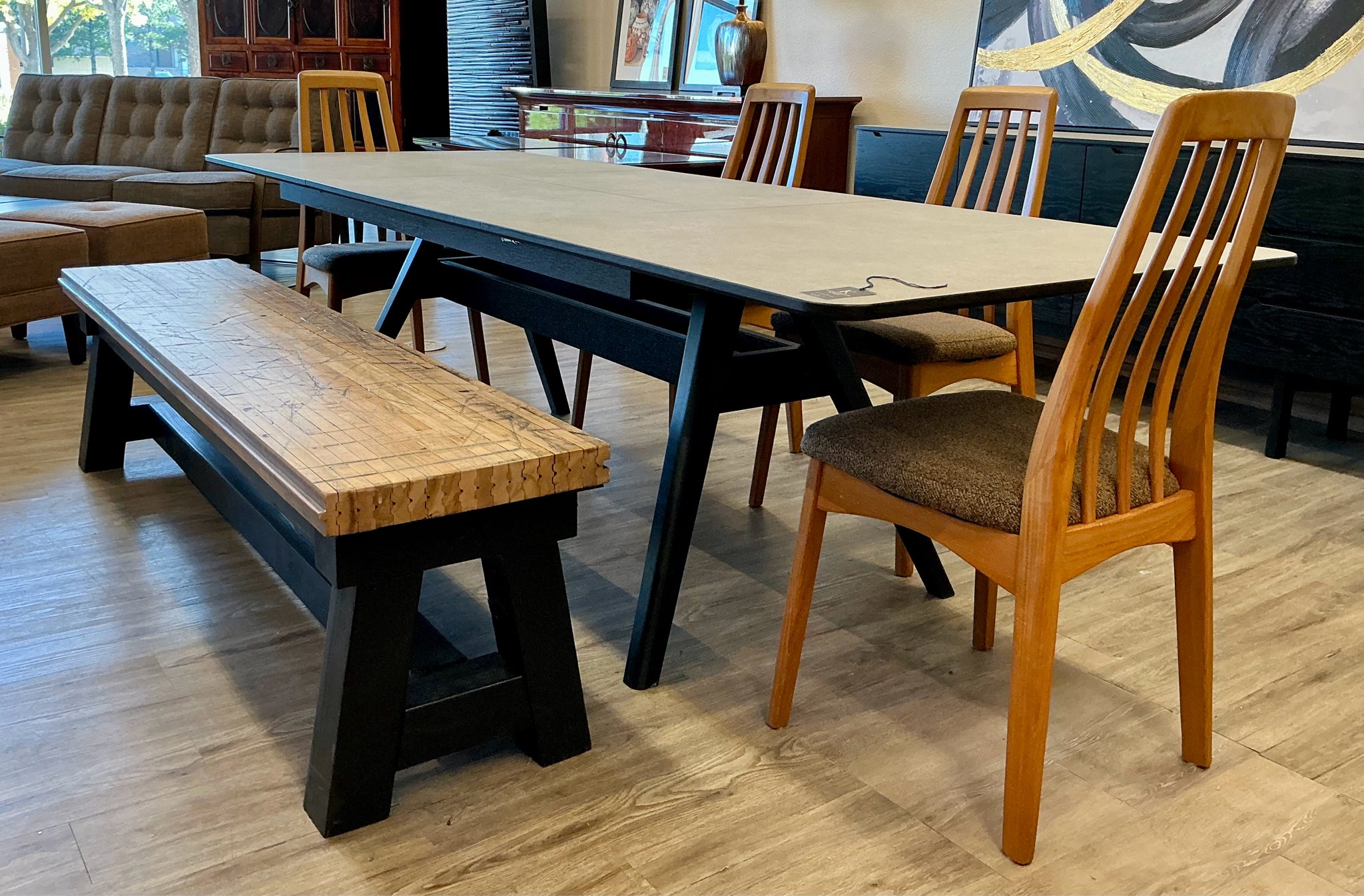 Skovby Table – consignmyfurniture