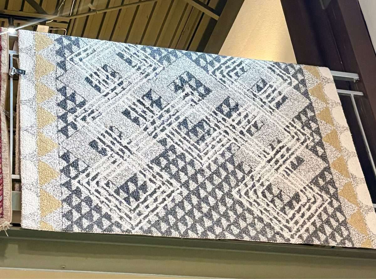 Rug