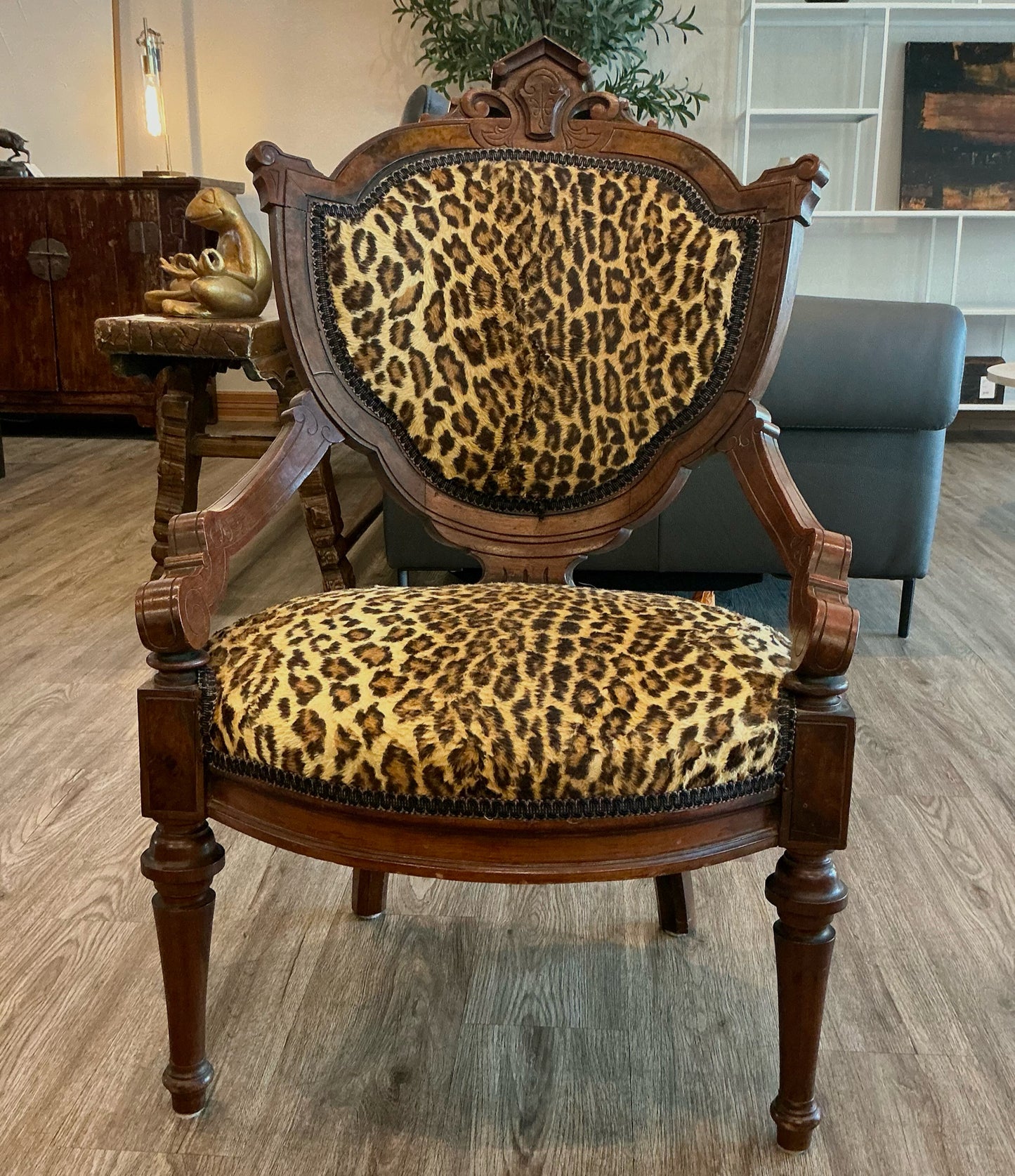 Chair (Pair)