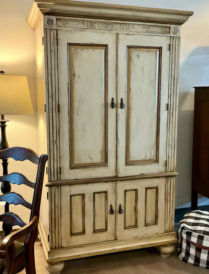 Armoire