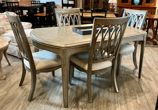 Dining Table & Chairs