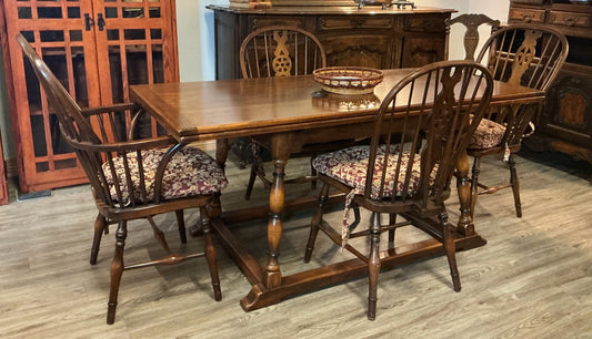 Dining Table & Chairs