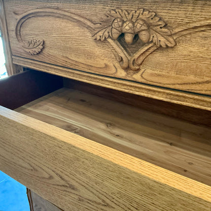 Dresser