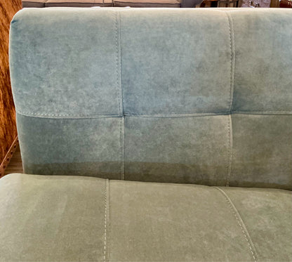 Vista Loveseat