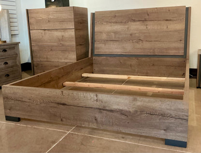 Modern Italian Dado-Dice 5 pc Bedroom Set by ALF