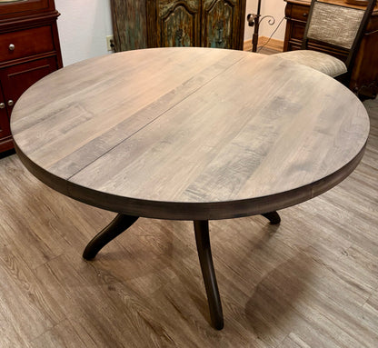 Saloom Table