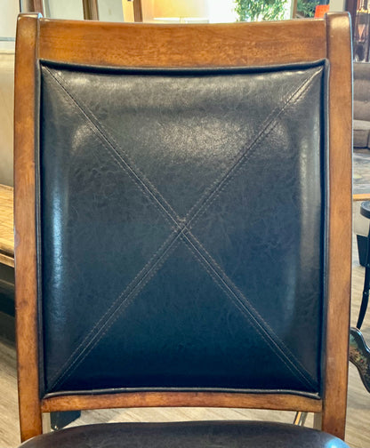 Table & 4 Chairs