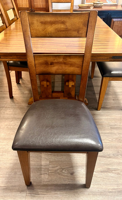 Table & 4 Chairs & Bench