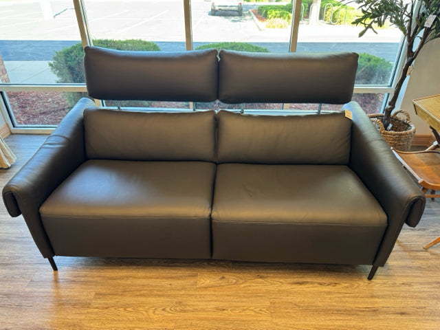 ODEON Loveseat