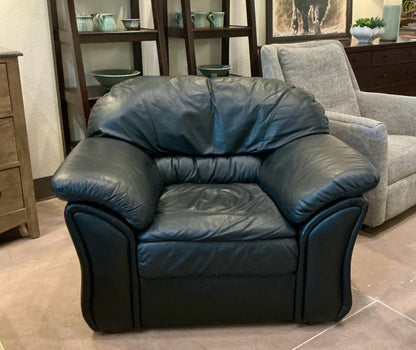 Chair w/Ottoman