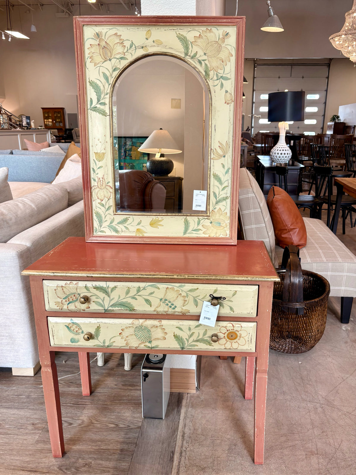 Entry Table & Mirror