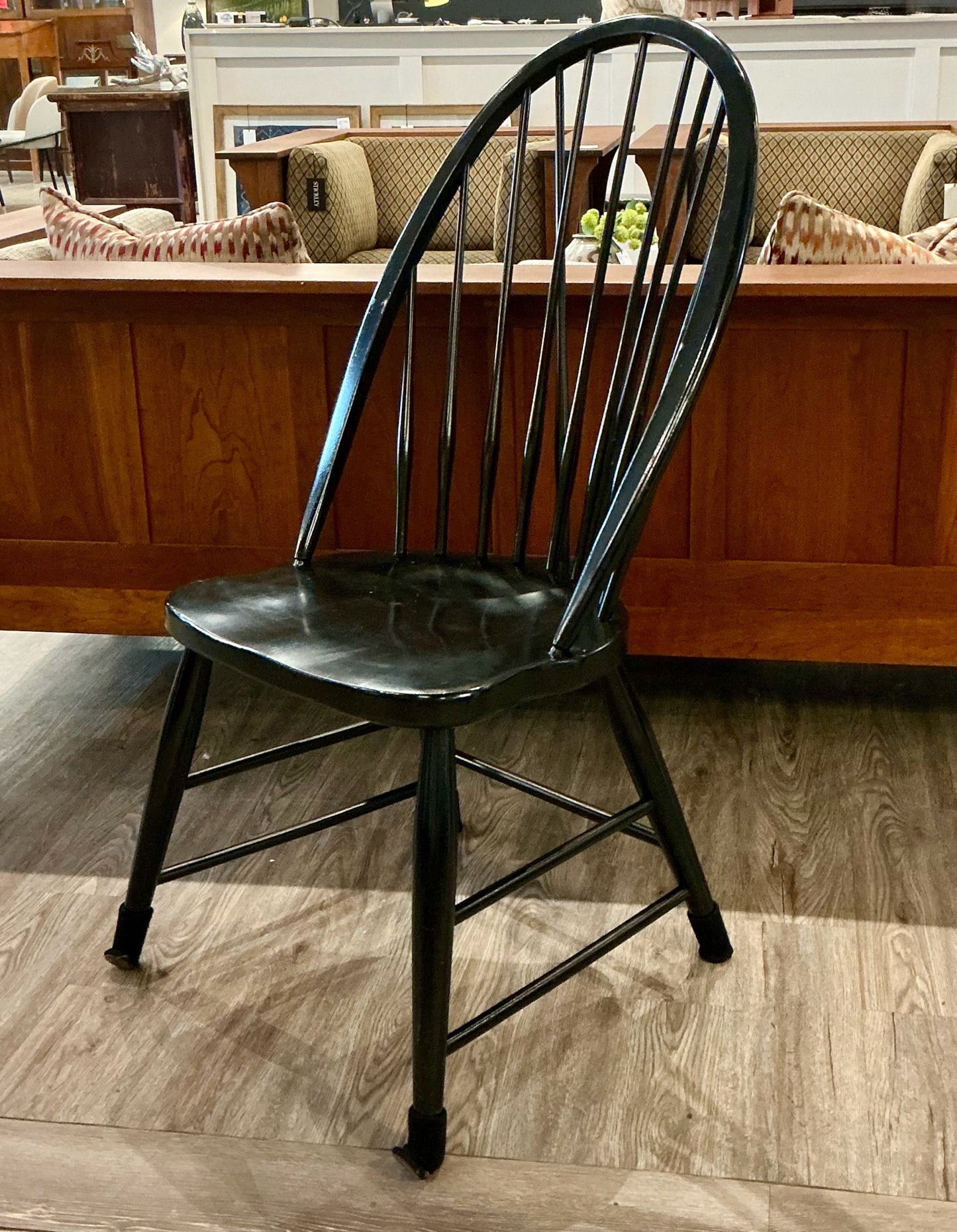 Thomasville Dining Table & Chairs