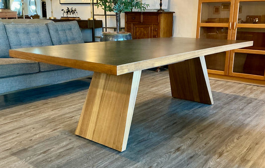 Taracea Table