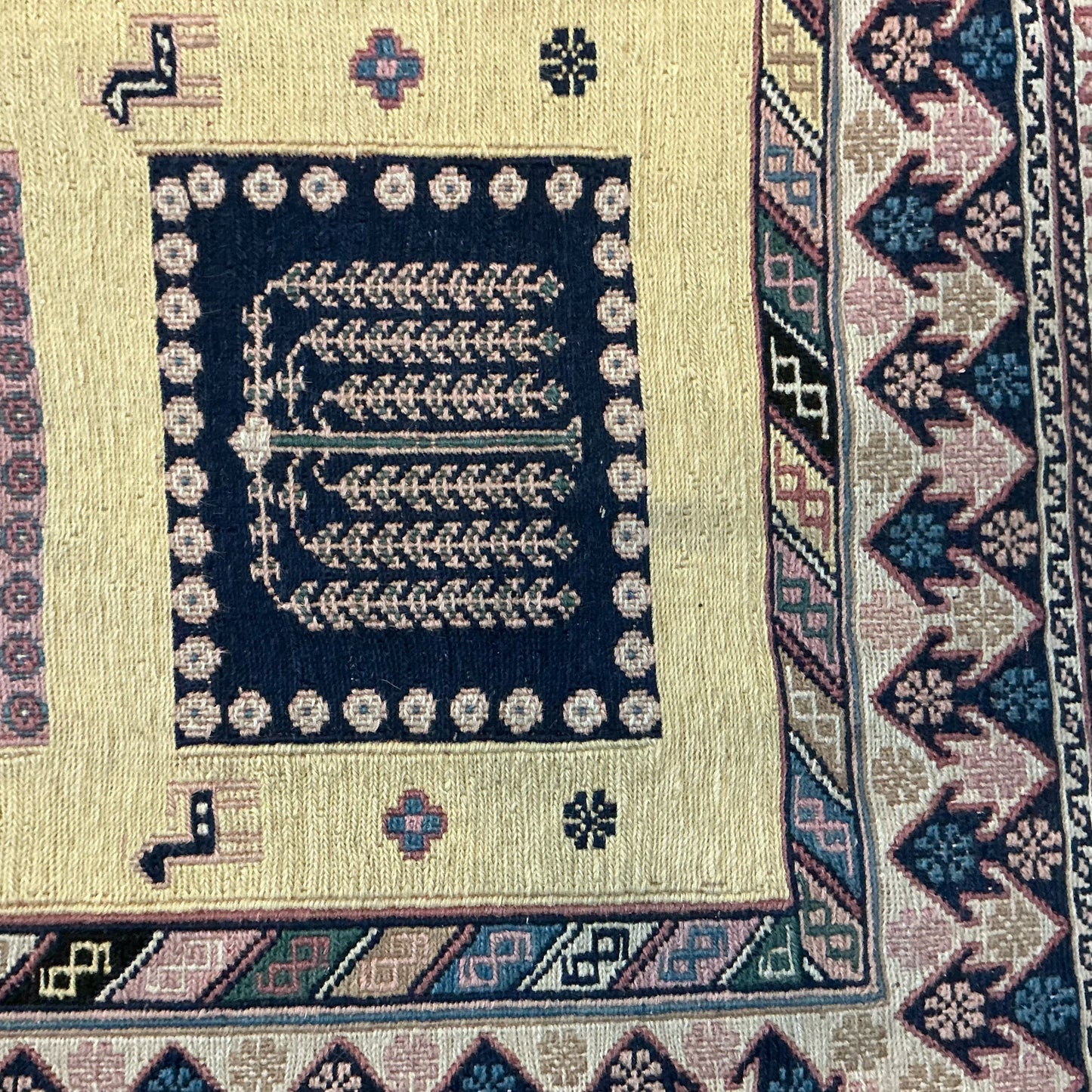 Rug