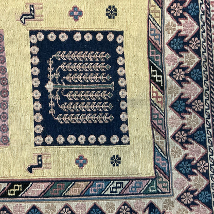 Rug