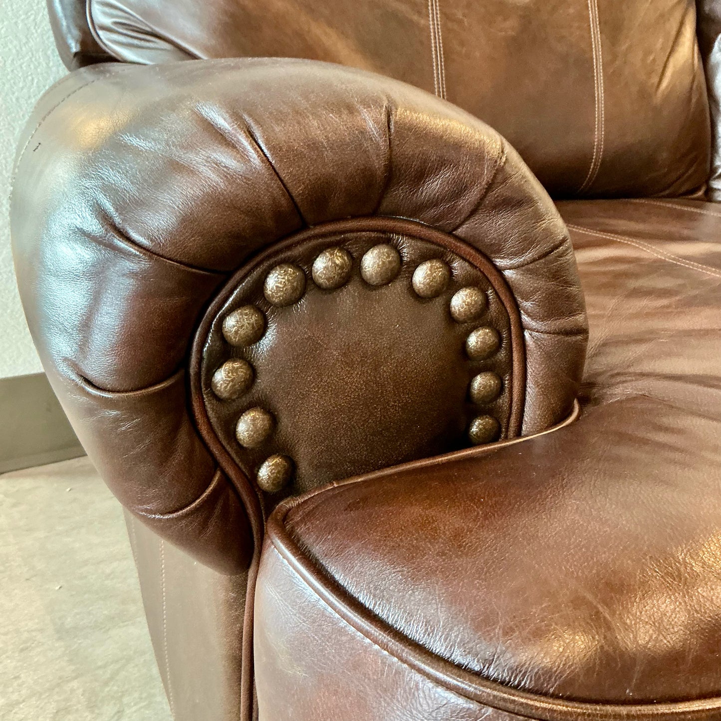Lane Loveseat