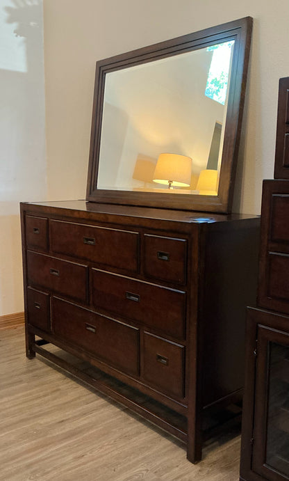 Thomasville Dresser with Mirror